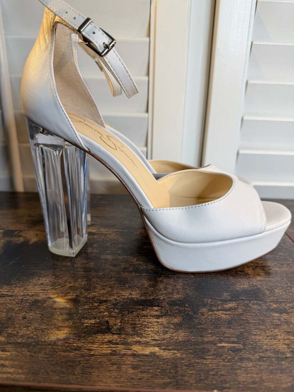 Jessica Simpson Women's Everyn Platform Sandal, White, Size 9